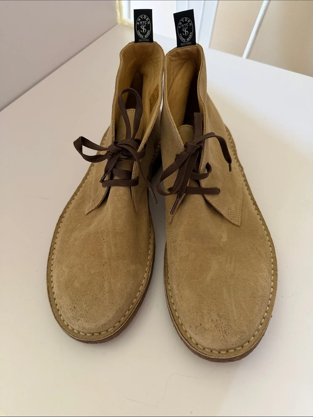 Todd Snyder Men's Tan Suede Lace-Up Chukka Boots Sz 9.5.  New/Flawed. Tub9